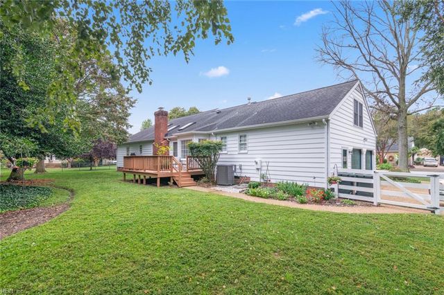 201 Allen Harris DR, Yorktown, VA 23692