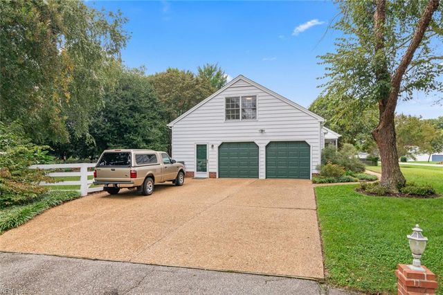201 Allen Harris DR, Yorktown, VA 23692