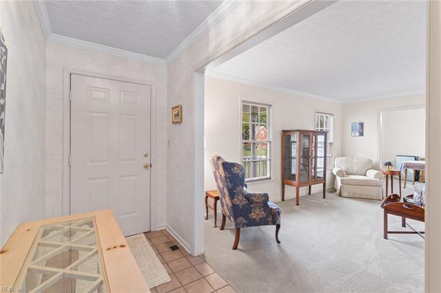 201 Allen Harris DR, Yorktown, VA 23692