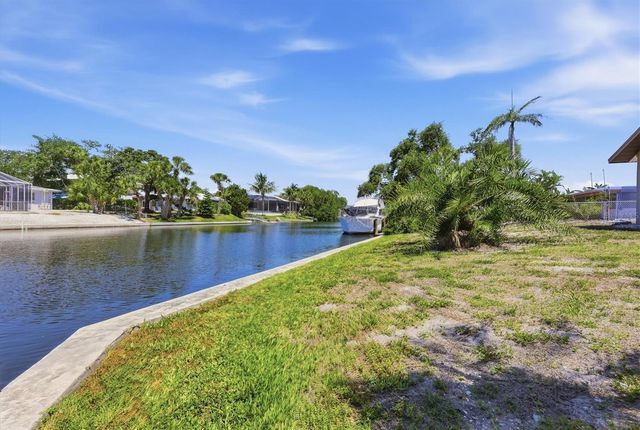 5108 SANDY SHORE AVENUE, Sarasota, FL 34242