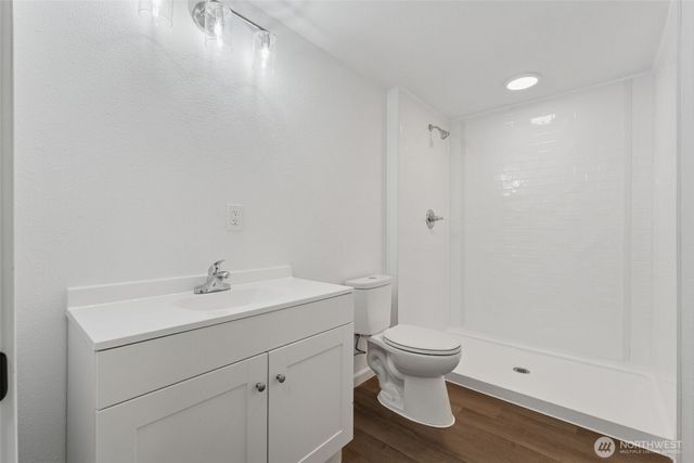 1720 N Wycoff Avenue, Bremerton, WA 98312