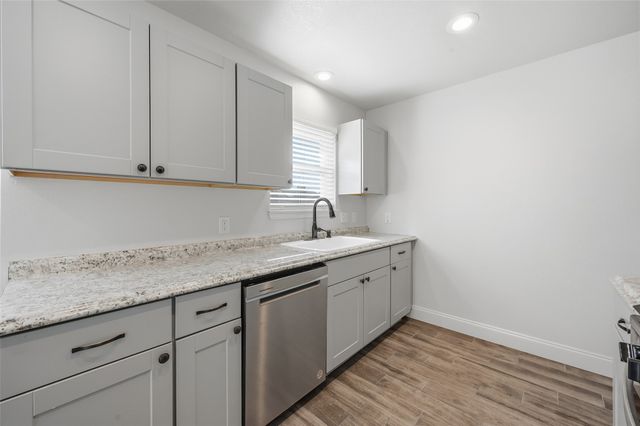 15 W Sharon Drive, Krum, TX 76249