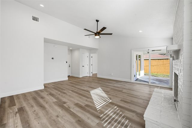 15 W Sharon Drive, Krum, TX 76249