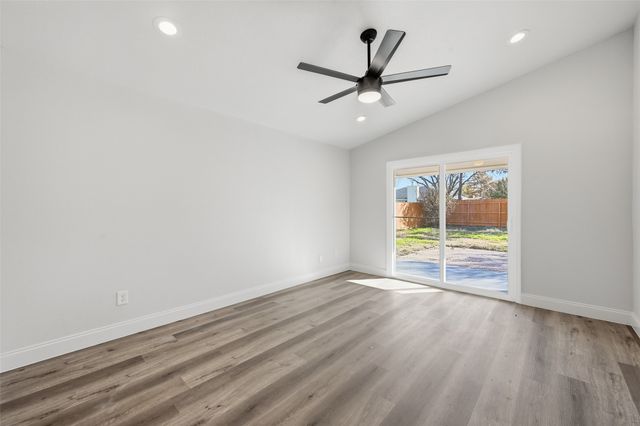 15 W Sharon Drive, Krum, TX 76249