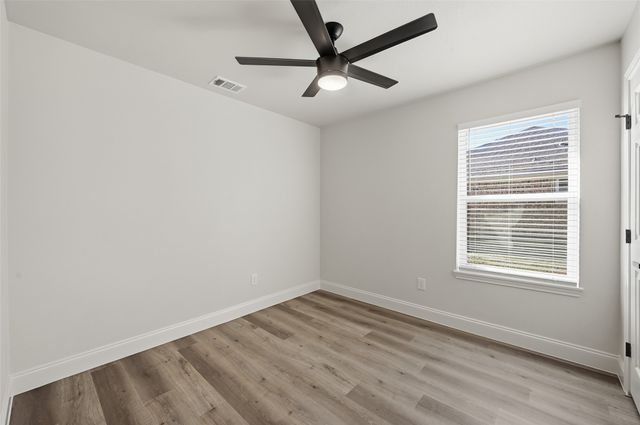 15 W Sharon Drive, Krum, TX 76249