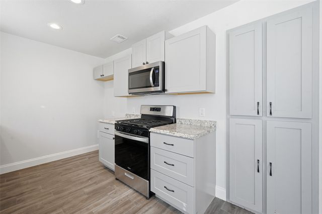 15 W Sharon Drive, Krum, TX 76249