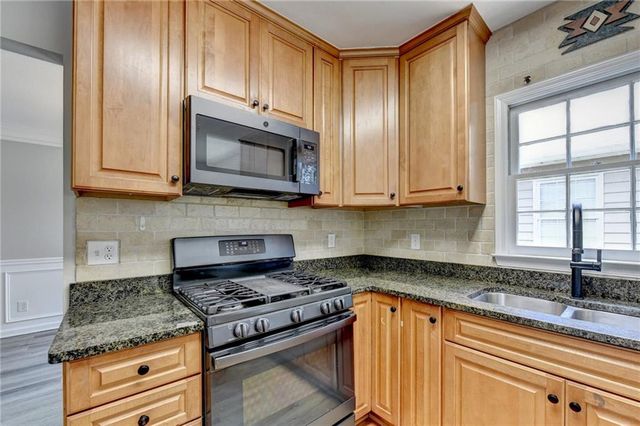 1590 Misty River Run, Roswell, GA 30076