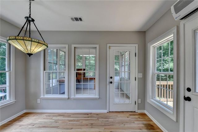 1590 Misty River Run, Roswell, GA 30076