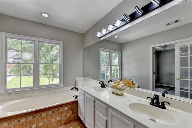 1590 Misty River Run, Roswell, GA 30076