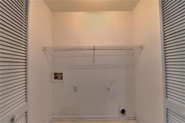 1590 Misty River Run, Roswell, GA 30076