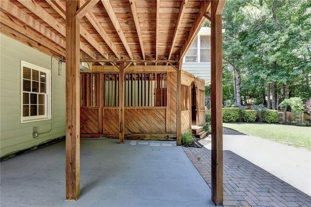 1590 Misty River Run, Roswell, GA 30076