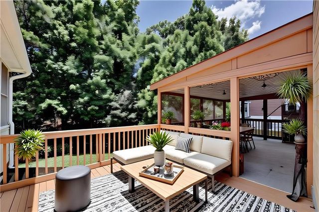 1590 Misty River Run, Roswell, GA 30076