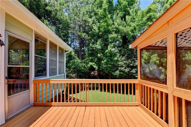 1590 Misty River Run, Roswell, GA 30076