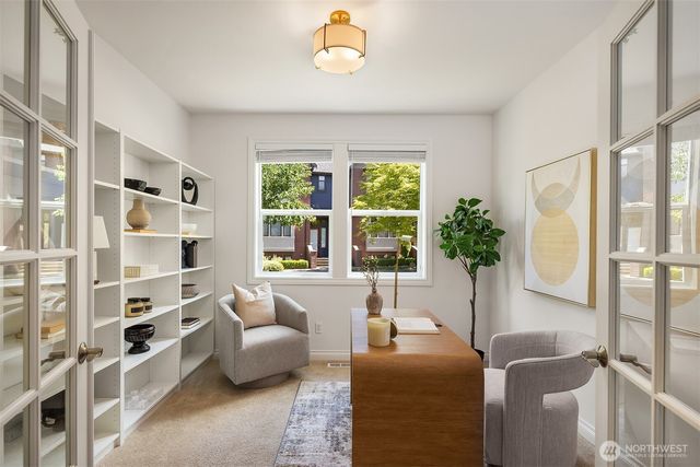 1714 11th Avenue NE, Issaquah, WA 98029