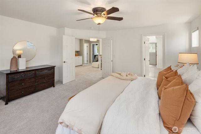 1714 11th Avenue NE, Issaquah, WA 98029