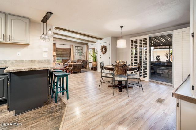 3508 E Beverly Lane, Phoenix, AZ 85032