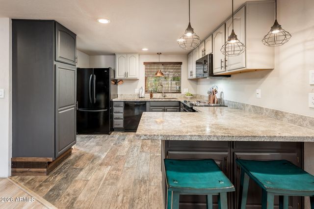 3508 E Beverly Lane, Phoenix, AZ 85032