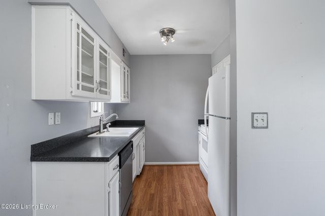 188 Saint Matthews Ave APT 3, Louisville, KY 40207