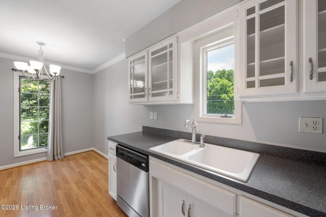 188 Saint Matthews Ave APT 3, Louisville, KY 40207