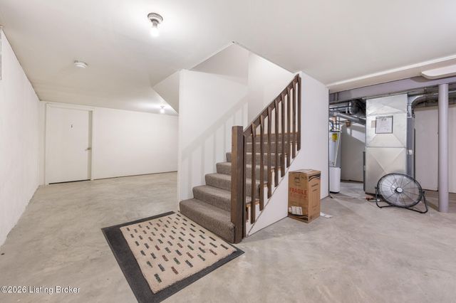 188 Saint Matthews Ave APT 3, Louisville, KY 40207