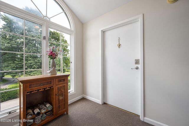 188 Saint Matthews Ave APT 3, Louisville, KY 40207