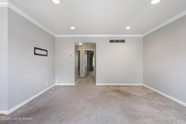 188 Saint Matthews Ave APT 3, Louisville, KY 40207