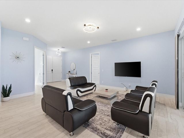 17 PINE VALLEY LANE, Rotonda West, FL 33947