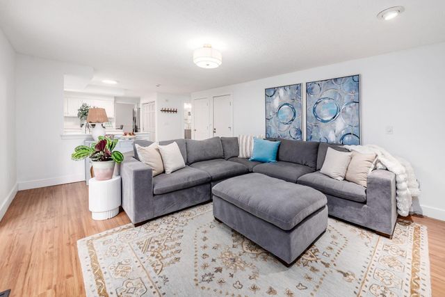 7373 Palmleaf Lane, Columbus, OH 43235