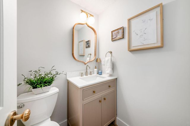 7373 Palmleaf Lane, Columbus, OH 43235