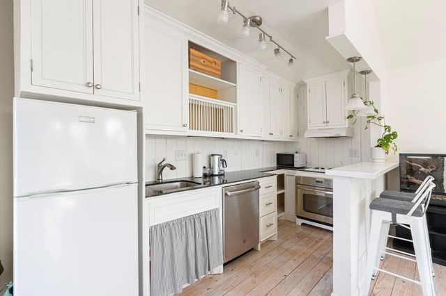 1524 Columbia Street A, Houston, TX 77008