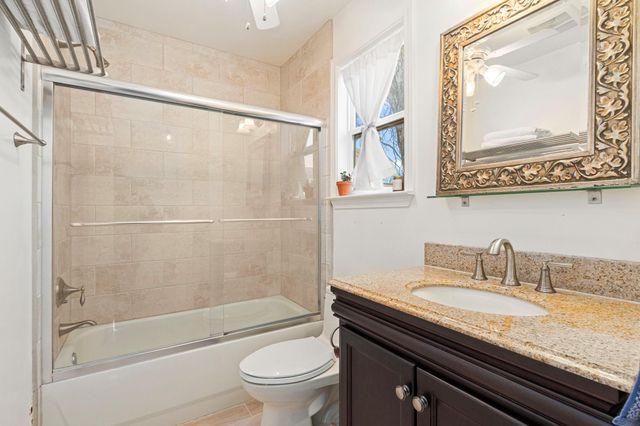 1524 Columbia Street A, Houston, TX 77008