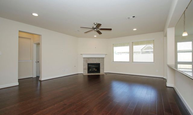 414 Wood Forest Drive, League City, TX 77573