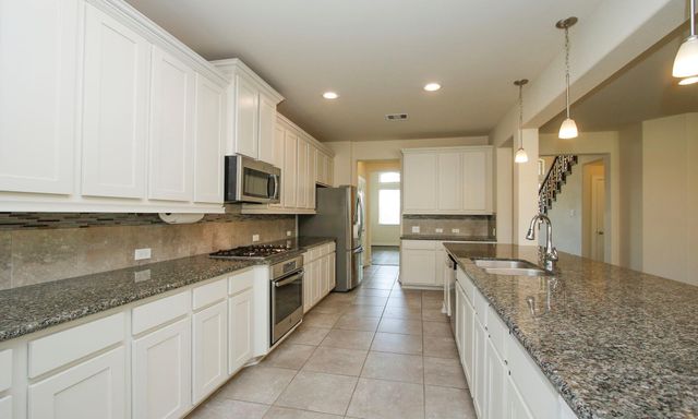 414 Wood Forest Drive, League City, TX 77573
