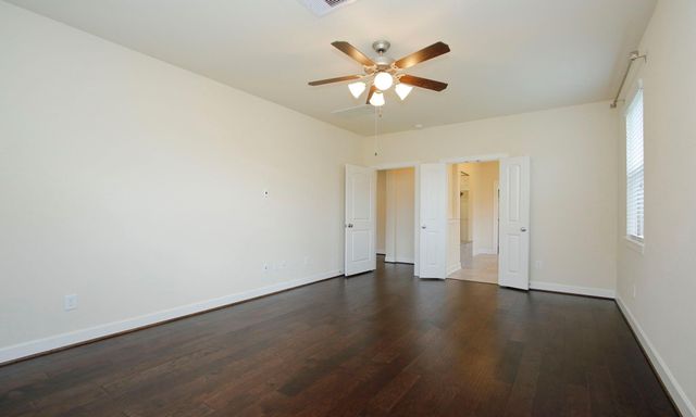 414 Wood Forest Drive, League City, TX 77573