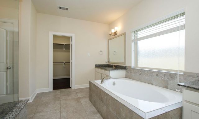 414 Wood Forest Drive, League City, TX 77573