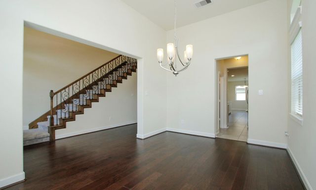 414 Wood Forest Drive, League City, TX 77573