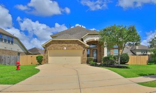 414 Wood Forest Drive, League City, TX 77573