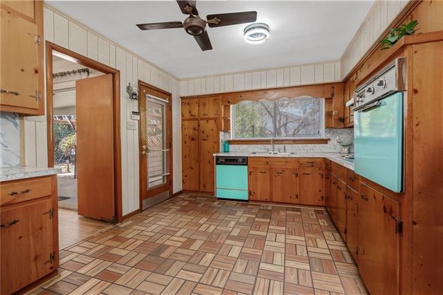 1967 Highland Forest Drive, Mobile, AL 36618