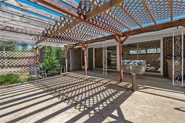 1967 Highland Forest Drive, Mobile, AL 36618