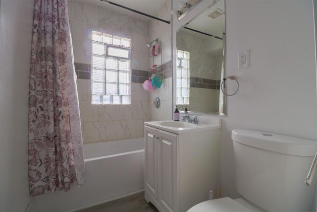 2667 N 36th STREET, Milwaukee, WI 53210