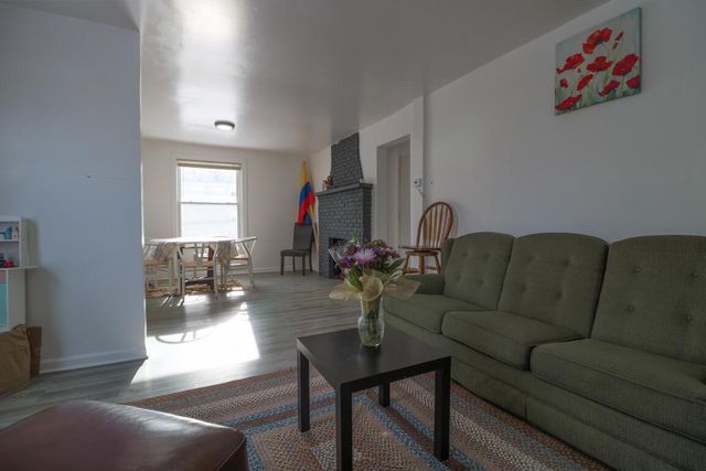 2667 N 36th STREET, Milwaukee, WI 53210