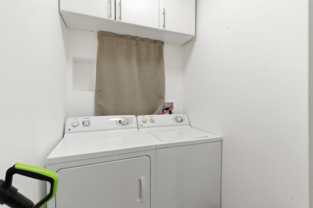 1815 Hillside Avenue N, Minneapolis, MN 55411