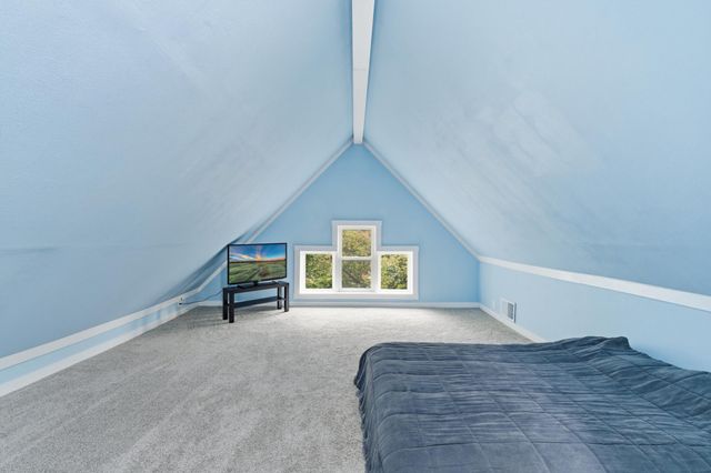 1815 Hillside Avenue N, Minneapolis, MN 55411