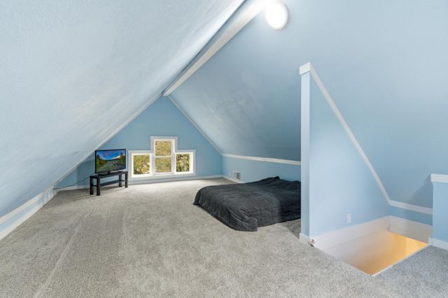 1815 Hillside Avenue N, Minneapolis, MN 55411