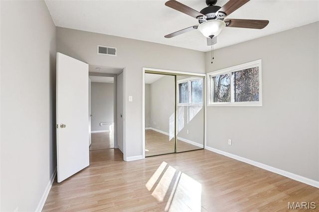 325 Holiday Hill Drive, Florissant, MO 63033