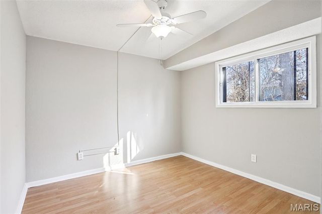 325 Holiday Hill Drive, Florissant, MO 63033