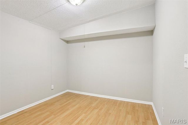 325 Holiday Hill Drive, Florissant, MO 63033