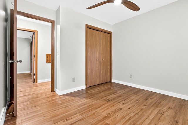 121 ALEXANDER DRIVE, Neenah, WI 54956