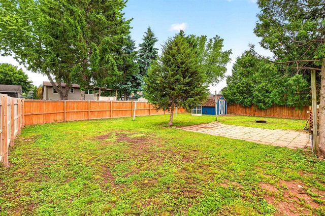121 ALEXANDER DRIVE, Neenah, WI 54956