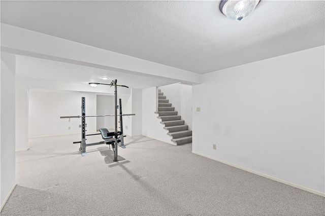 9700 N Charlotte Street, Kansas City, MO 64155